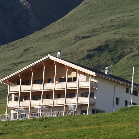 Hotel Turtschi Am Bach
